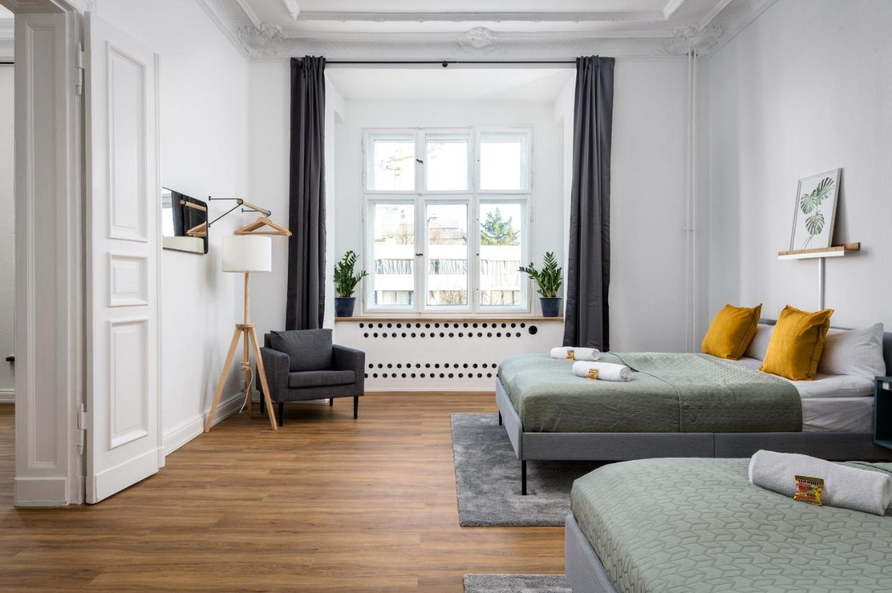 Riesiges Nahe Kudamm Sehr Schoner Altbau 123m2 Gross 12 Gaste Appartement